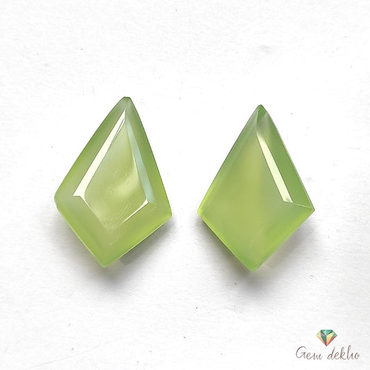 Parrot Green Onyx Cut Pair 27×18MM 34.5 Cts.